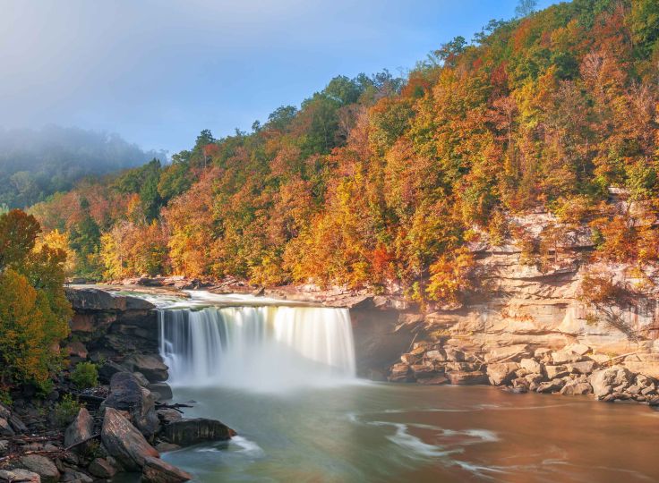 Kentucky waterfall in the autumn